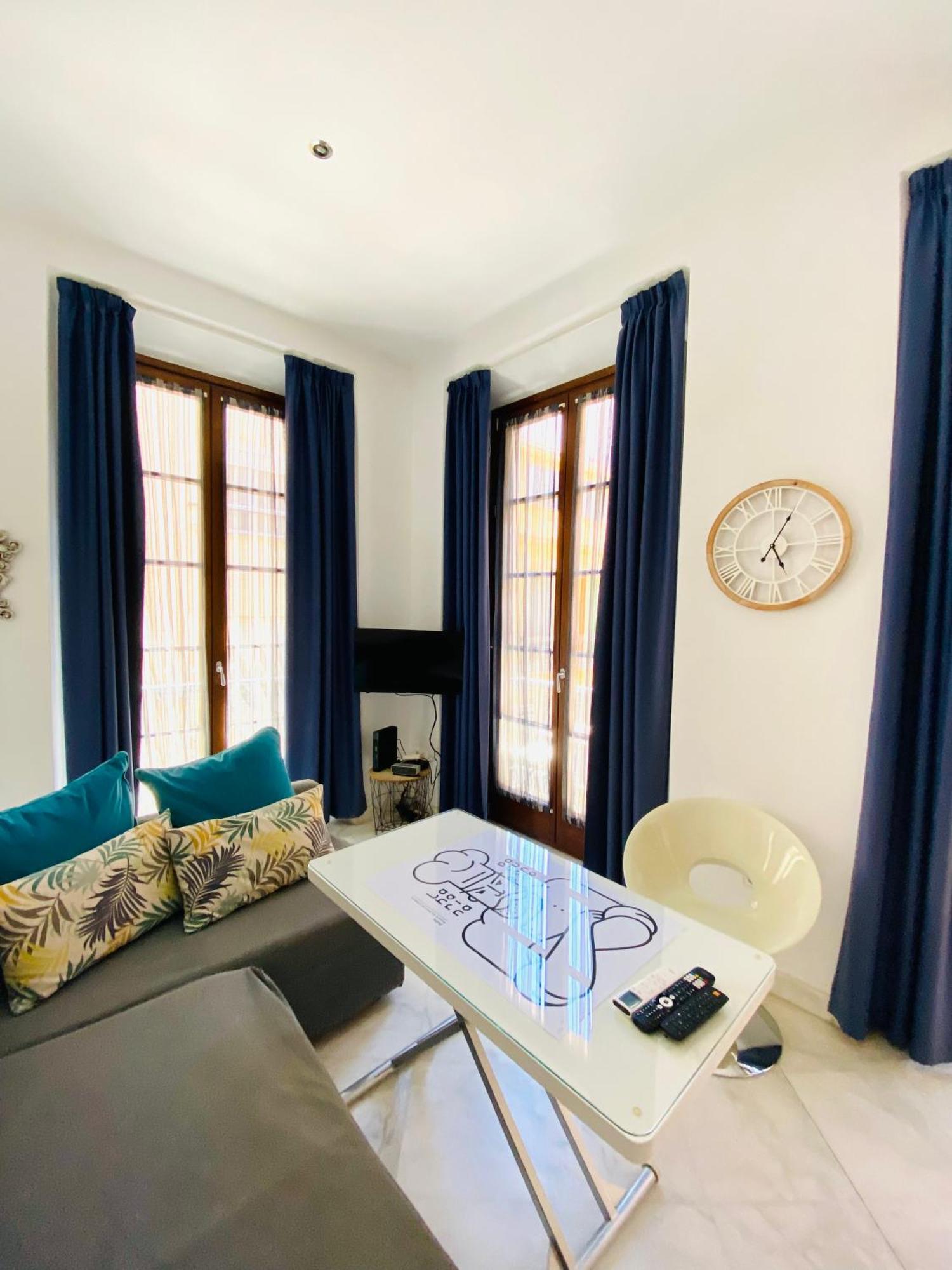 Apartment En El Centro De Málaga